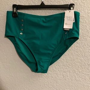 Time and Tru bikini bottoms Women’s M